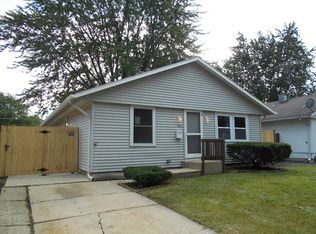 2613 20th St, Zion, IL 60099