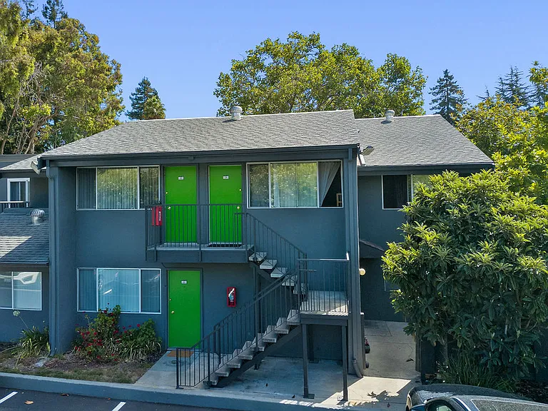 Hidden Creek Apartments — Photo 25