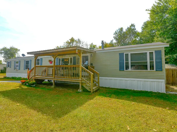 173 Lewiston Street, Mechanic Falls, ME 04256