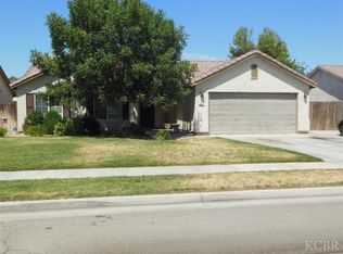 581 Sandcastle Ave, Lemoore, CA 93245