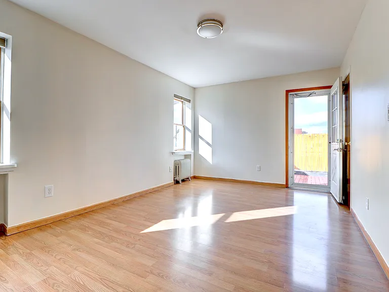 7604 79th Pl #2FLRR — Photo 13