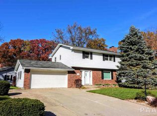 1221 W Woodside Dr, Dunlap, IL 61525