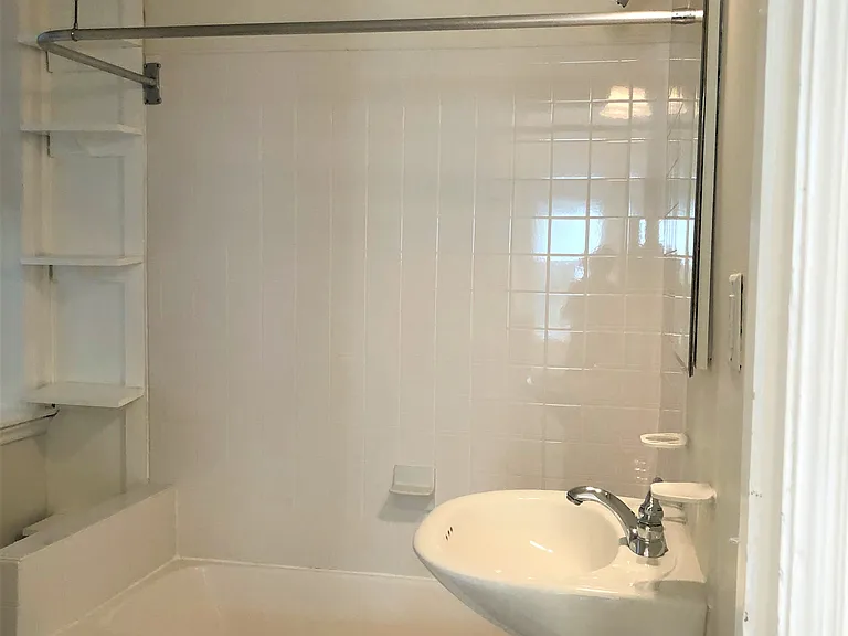 4219 Pine St #2F — Photo 5