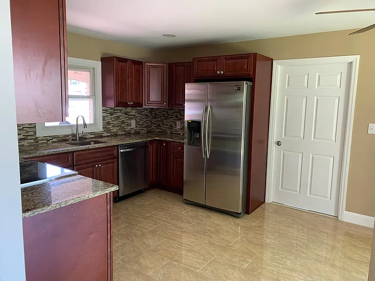 33 Pastoral Ln — Photo 9