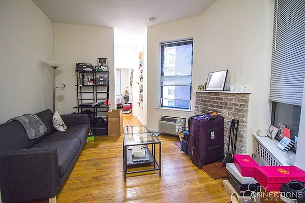 Rented by City Connections Realty | media 22