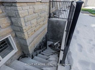 2 Township Ave, Richmond Hill, ON L4E0J5