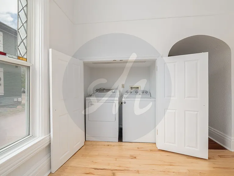 317 E Monument St #1 — Photo 10