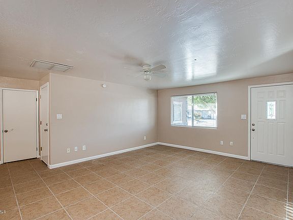 4th image of 3708 E Winchcomb Dr