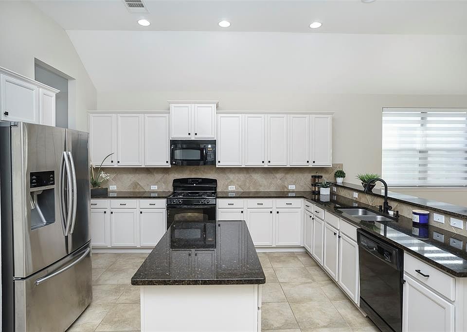 1st image of 2124 Granite Hill Dr