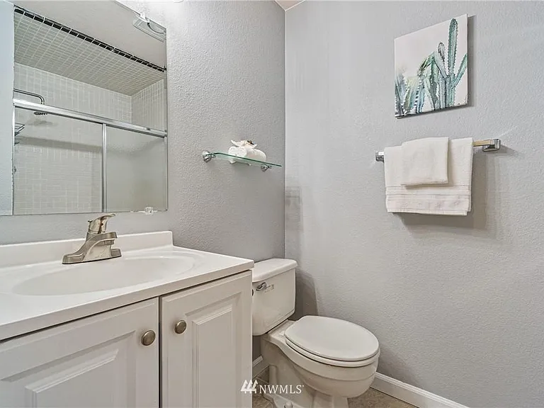 13801 Old Redmond Rd #D208 — Photo 5