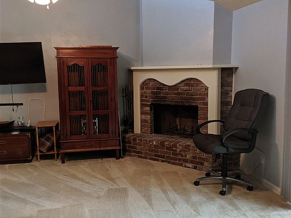 5th image of 3223 Arbor Hill Way