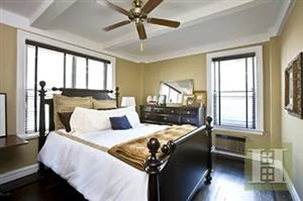 Sold by Douglas Elliman | media 15