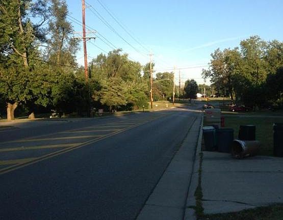 3rd image of 4607 Roosevelt Ave