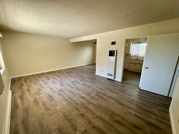 4th image of 1416 New Ave APT B
