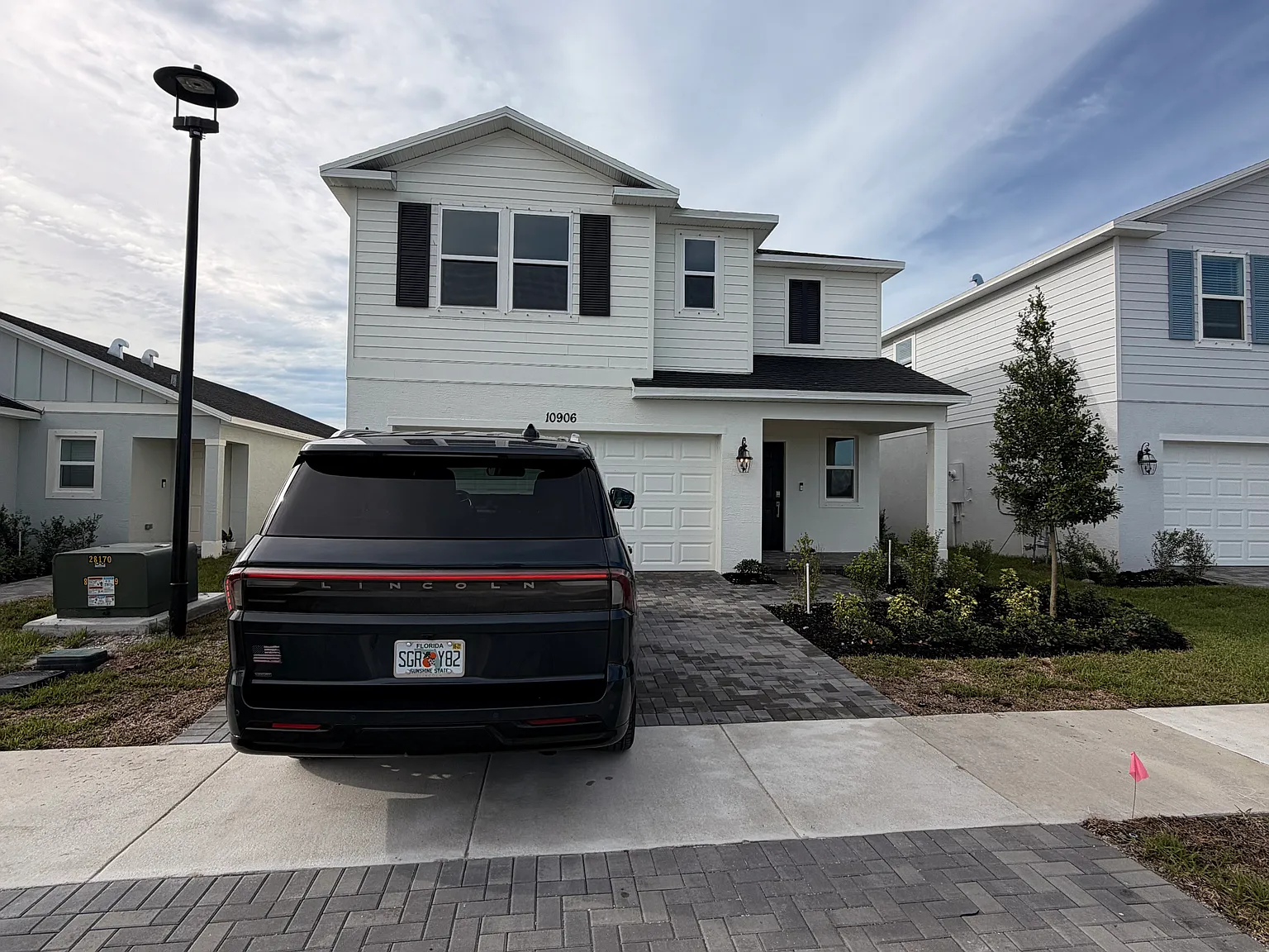 6 bed, 2458 sqft, $3,500 — Photo 2
