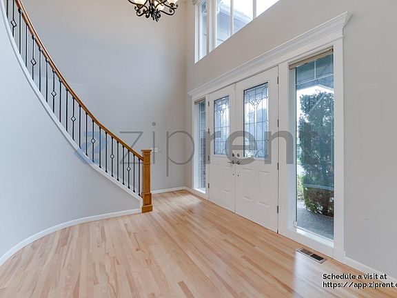 5th image of 7611 Snowberry Ave SE