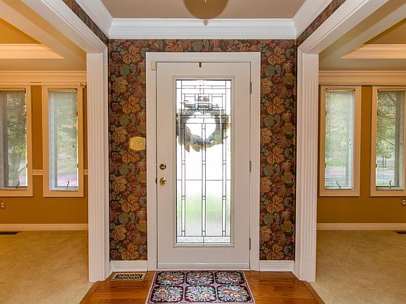 4th image of 1005 Chetford Dr