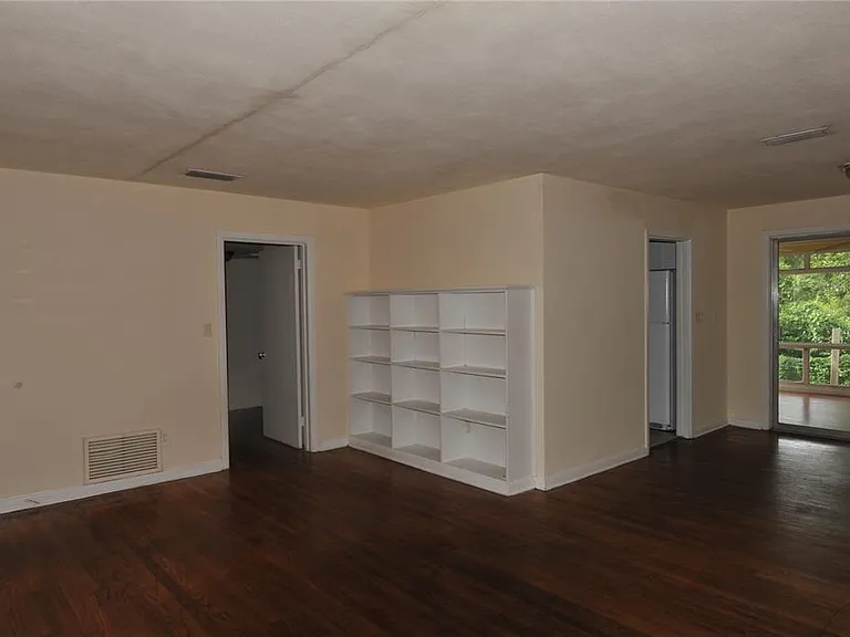 1410 NW 7th Rd — Photo 11