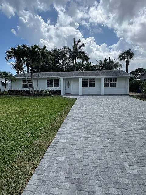 3 bed, 1645 sqft, $4,000 — Photo 1