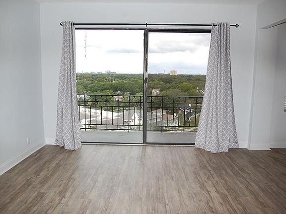 4th image of 2109 Bayshore Blvd Unit 811