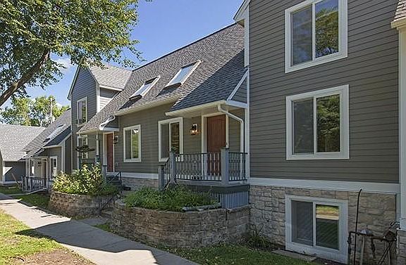 3rd image of 140 Mackubin St