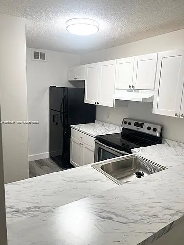 10709 Cleary Blvd Photo 1
