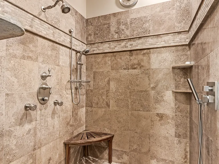 16663 E Barwick Dr — Photo 12