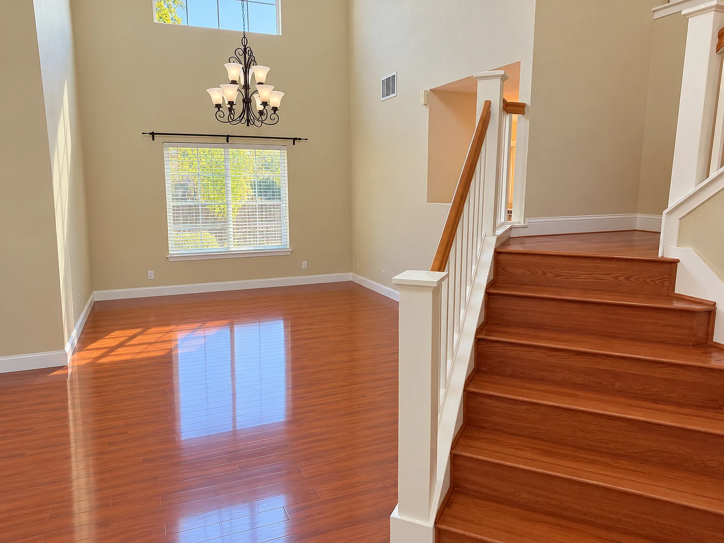 Spacious & Light-Filled Livermore Home with Great Backyard! — Photo 2