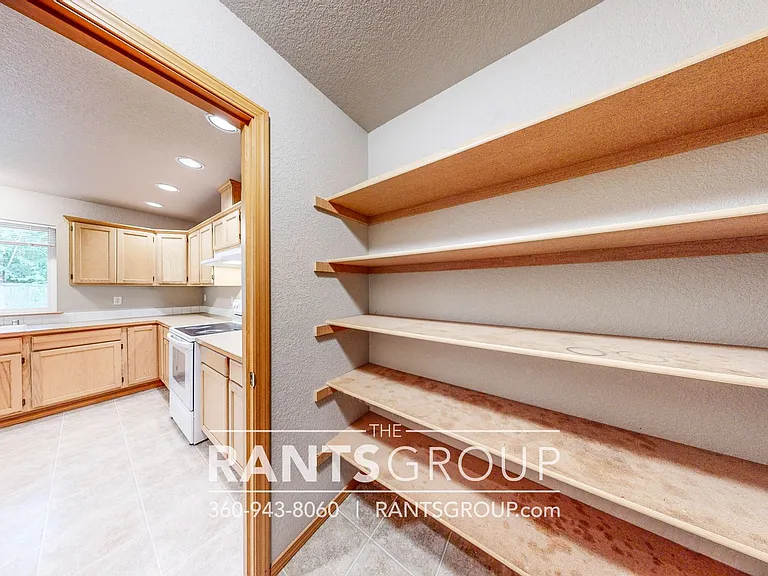 4612 Kapalea Way SE — Photo 15