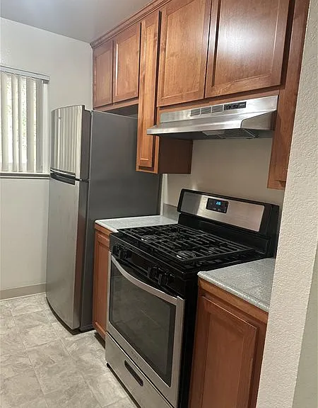 1925 Donner Ave #4 — Photo 3