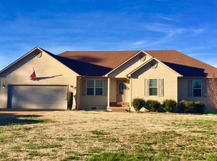 60 Dry Creek Rd, Pinson, TN 38366