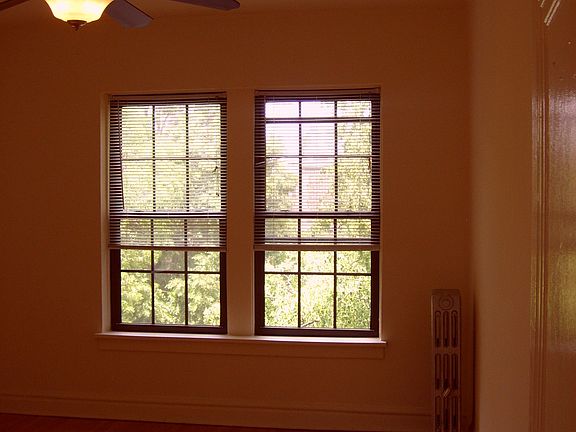3rd image of 1123 Washington Blvd APT 3F