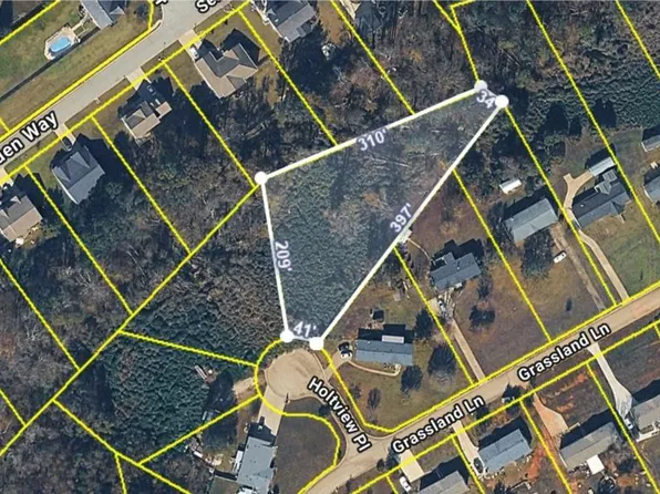 602 Holtview Pl, Fountain Inn, SC 29644