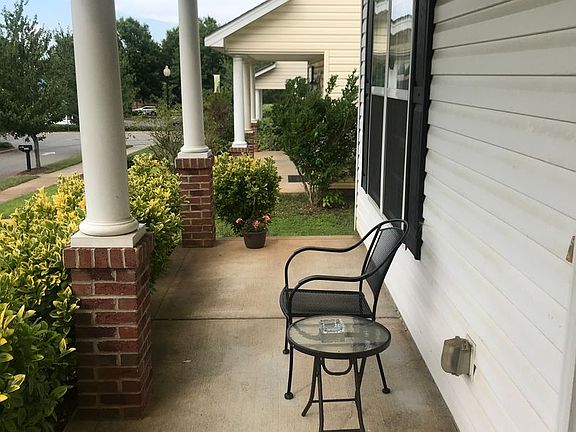 2nd image of 16514 Ambassador Park Dr