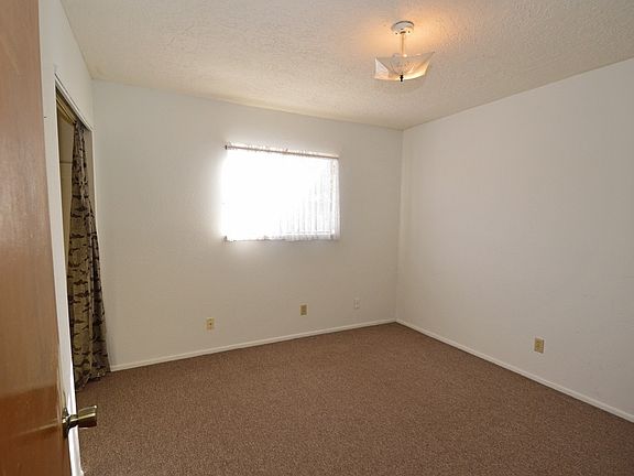 5th image of 1602 Ben Hur Dr