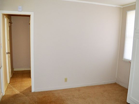 3rd image of 10101 Anzac Ave
