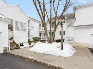 58 Smithfield Ct, Basking Ridge, NJ 07920