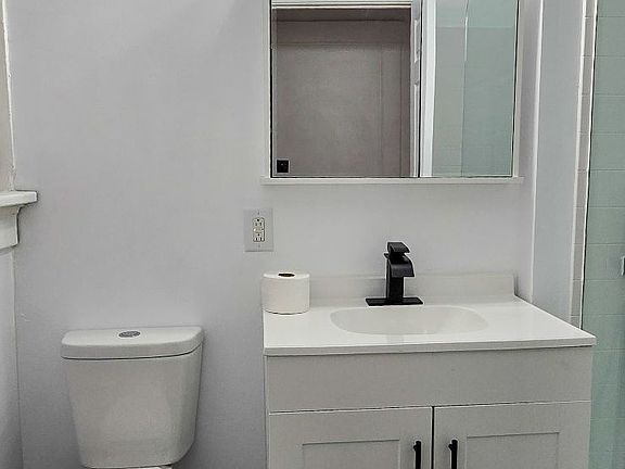 3rd image of 303 E Washington St APT 5
