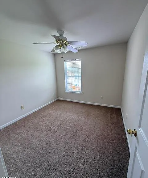 204 Caraleigh Ct — Photo 29