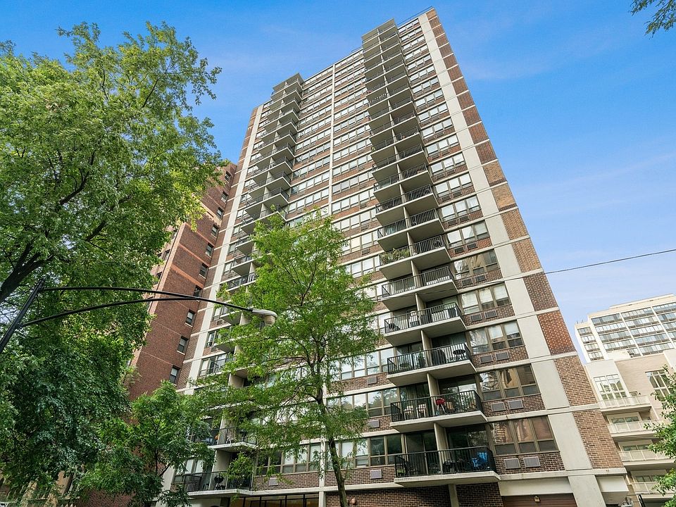 1st image of 2740 N Pine Grove Ave APT 4A