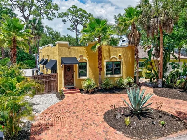 2437 Floyd St, Sarasota, FL 34239