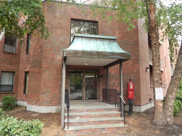 123 Elm St APT C-10, Quincy, MA 02169