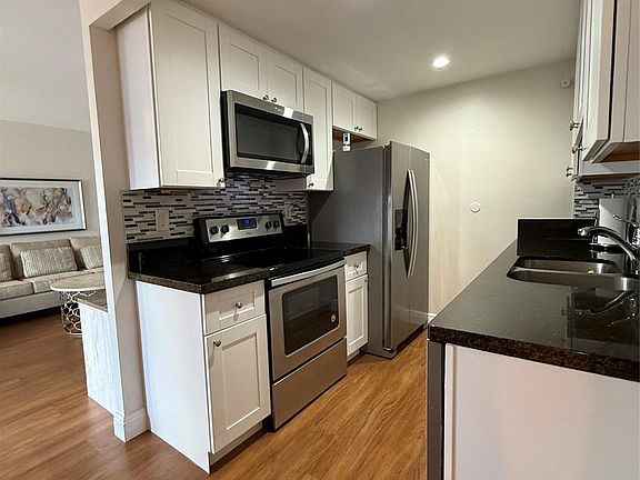 4th image of 2028 Exeter B #2028