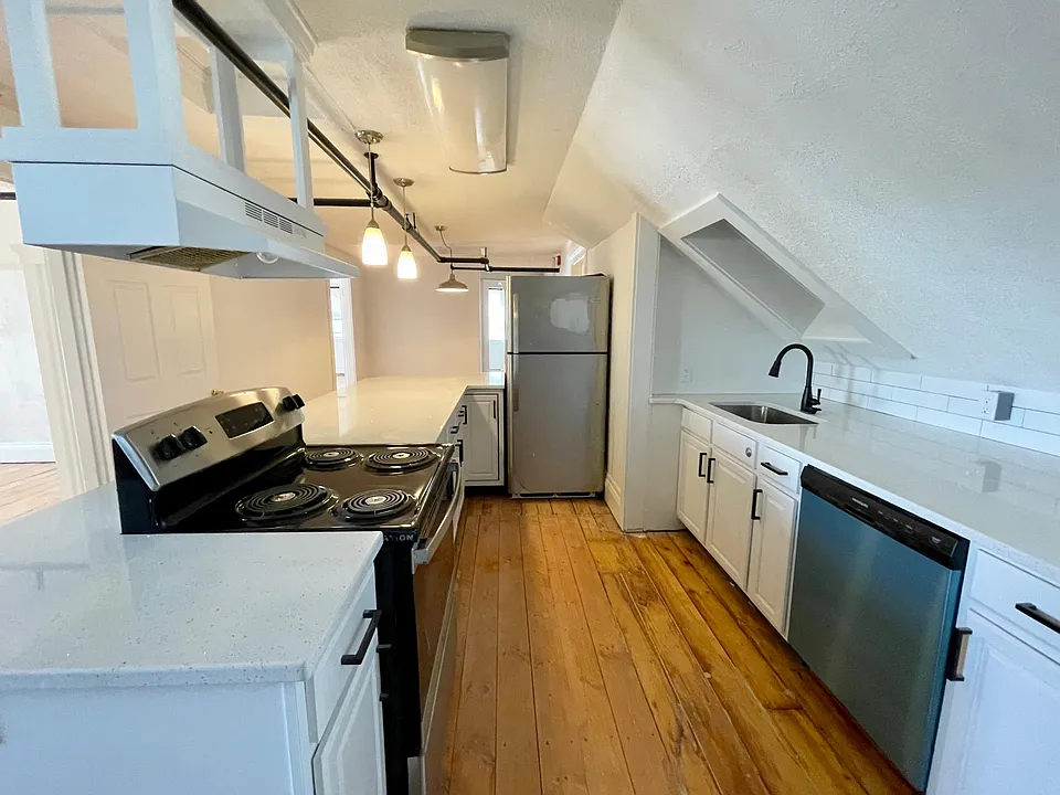 72 Nahant St #3