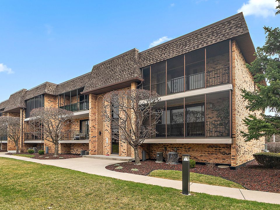 1st image of 15724 Brassie Ct APT 2N