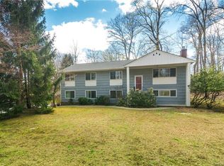 625 Douglas Rd, Chappaqua, NY 10514