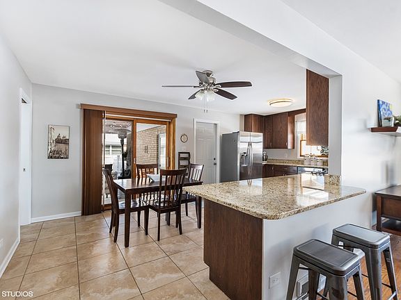 4th image of 12466 S Meade Ave