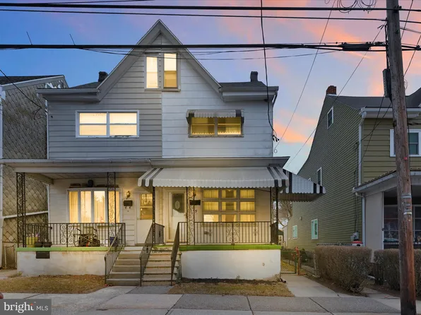 29 S Center St, Frackville, PA 17931