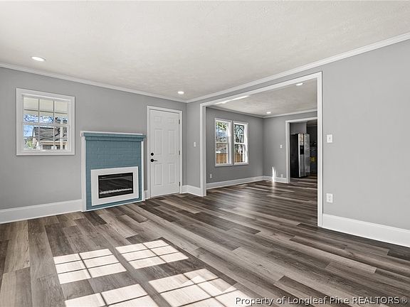 4th image of 526 Stevens St