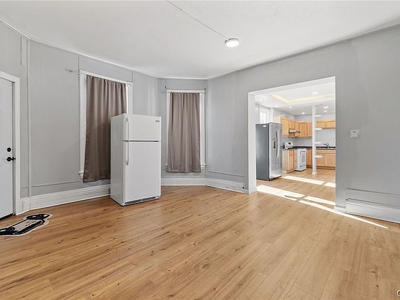 3rd image of 319 Merriman Ave APT 1